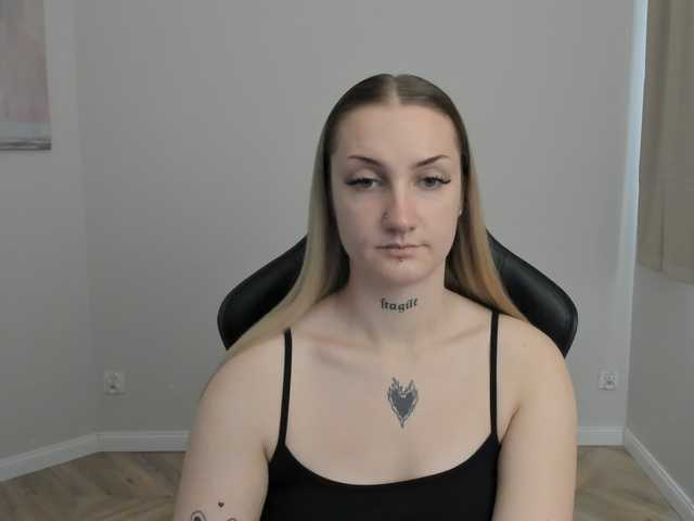 AlexaKisses