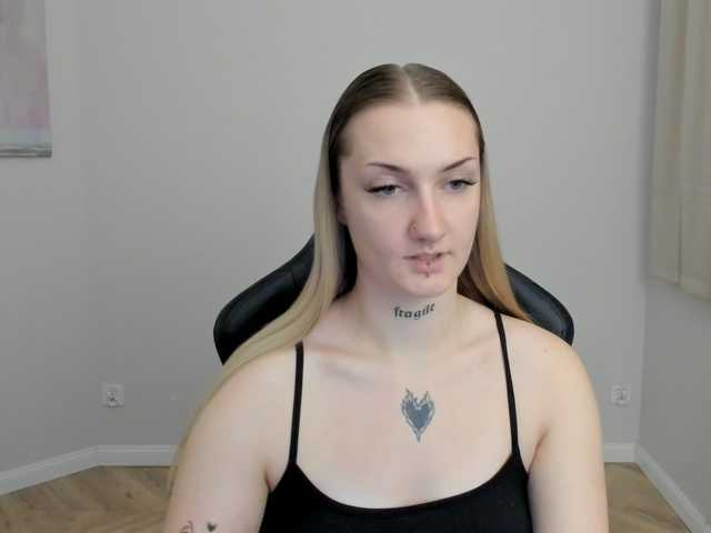 AlexaKisses