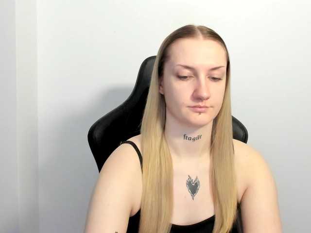 AlexaKisses
