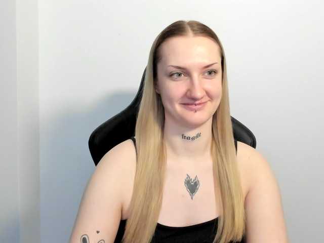 AlexaKisses