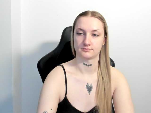 AlexaKisses