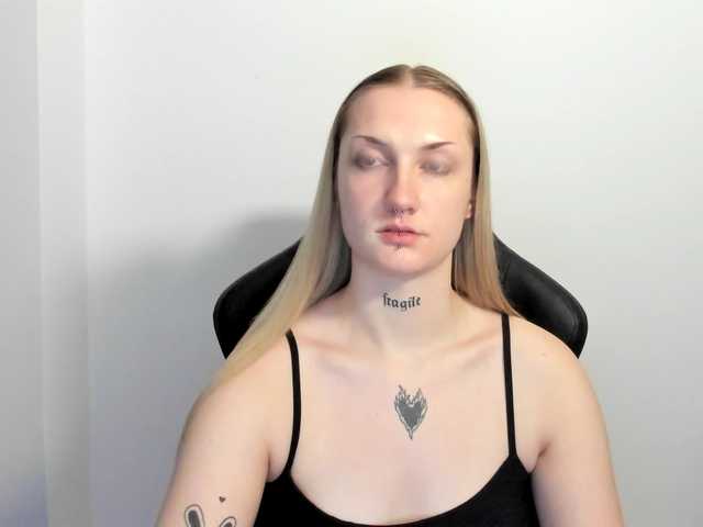 AlexaKisses