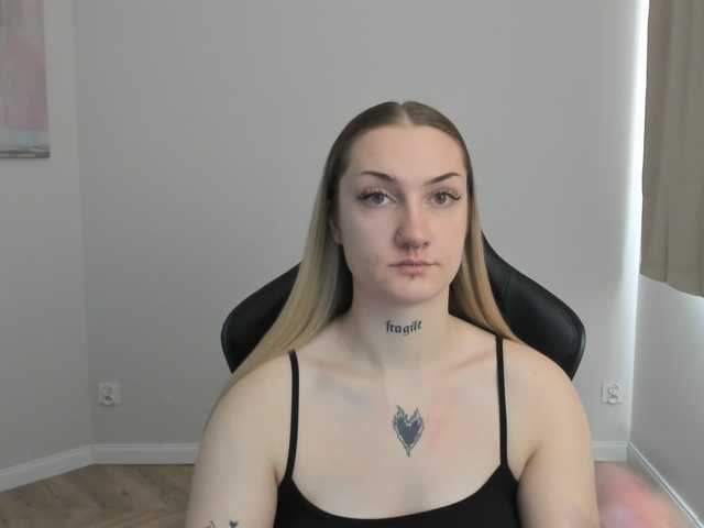 AlexaKisses