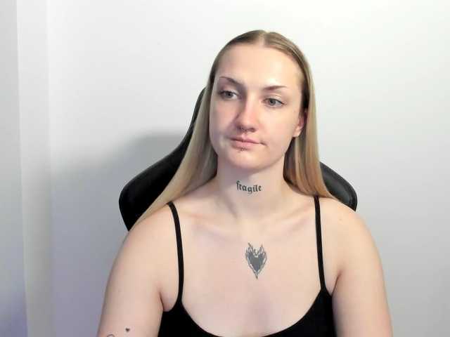 AlexaKisses