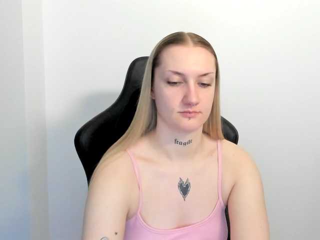 AlexaKisses