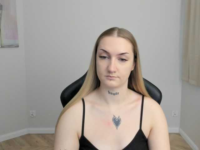 AlexaKisses