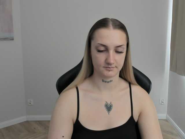 AlexaKisses