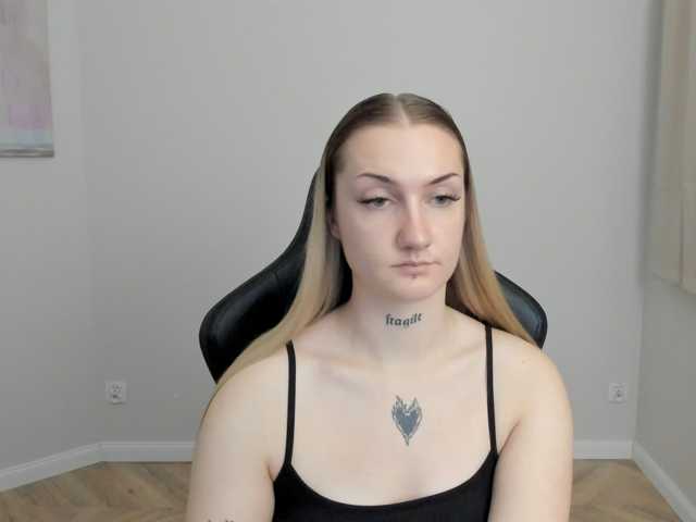 AlexaKisses