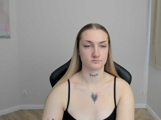 AlexaKisses