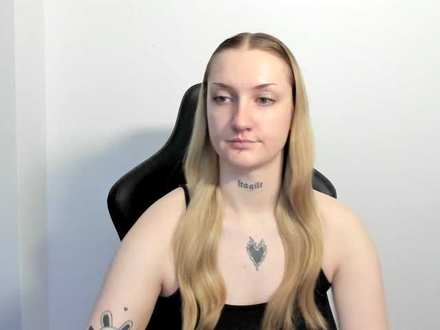 AlexaKisses