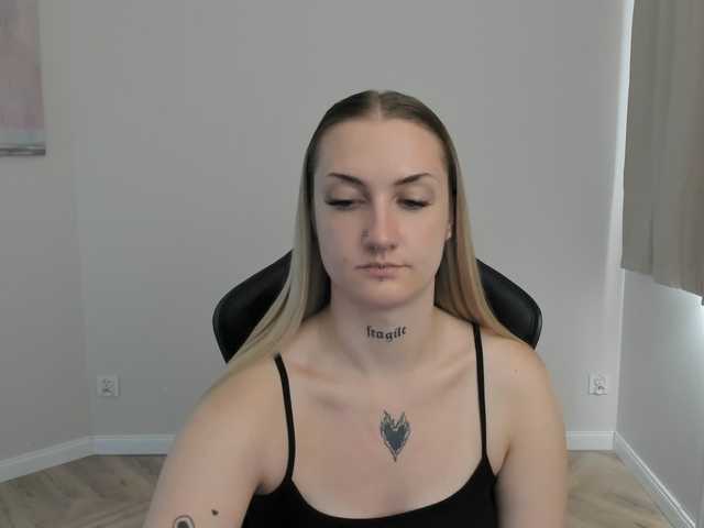 AlexaKisses