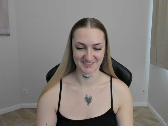 AlexaKisses