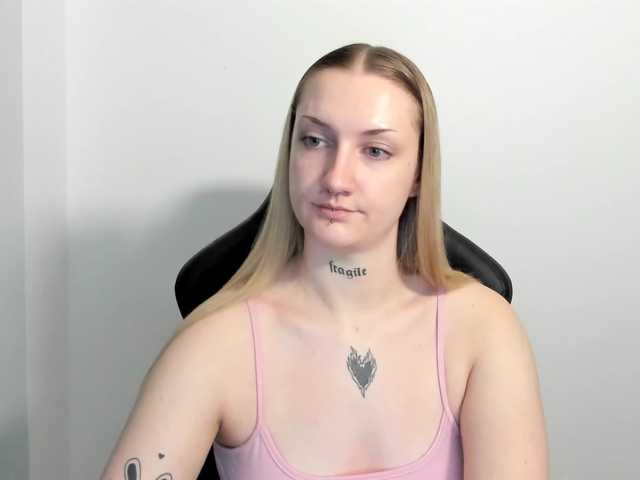 AlexaKisses