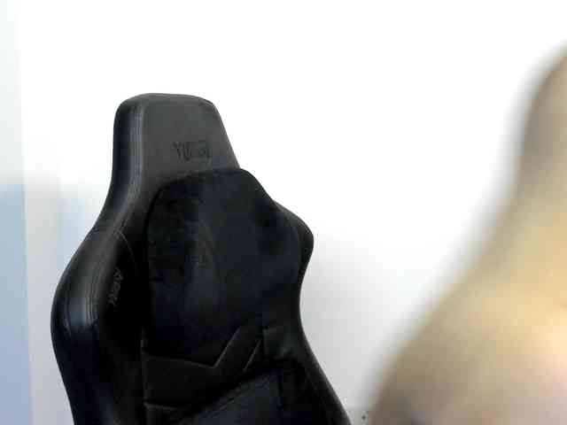AlexaKisses webcam
