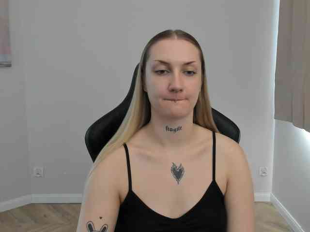 AlexaKisses Sex Cam Show