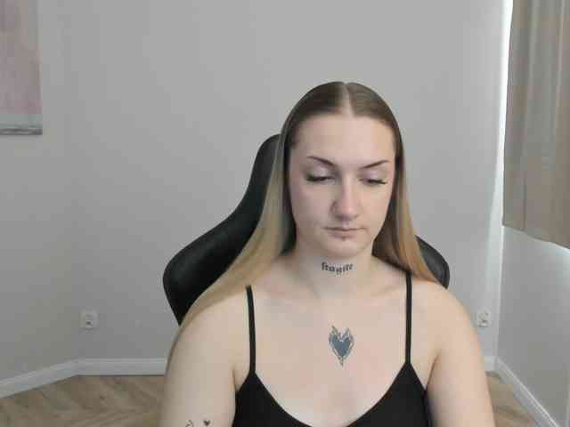 AlexaKisses