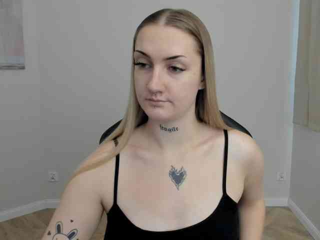 AlexaKisses