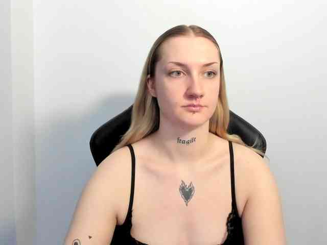 AlexaKisses