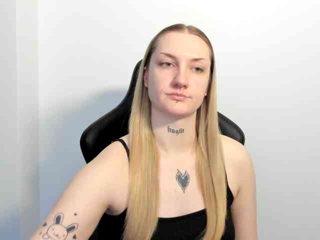 AlexaKisses