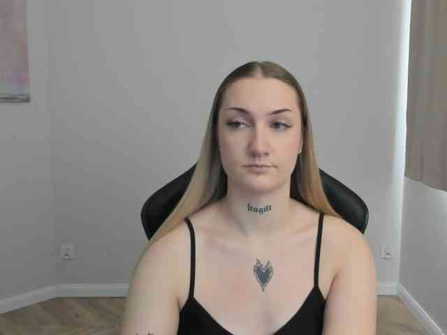 AlexaKisses