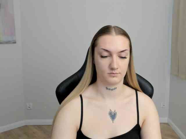 AlexaKisses