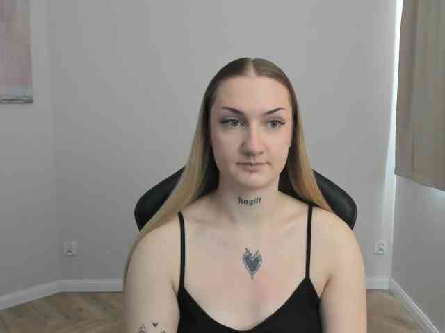 AlexaKisses