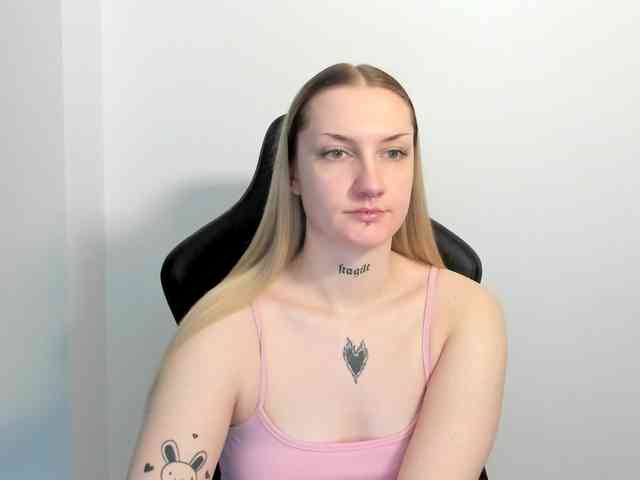 AlexaKisses