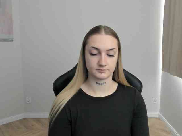 AlexaKisses