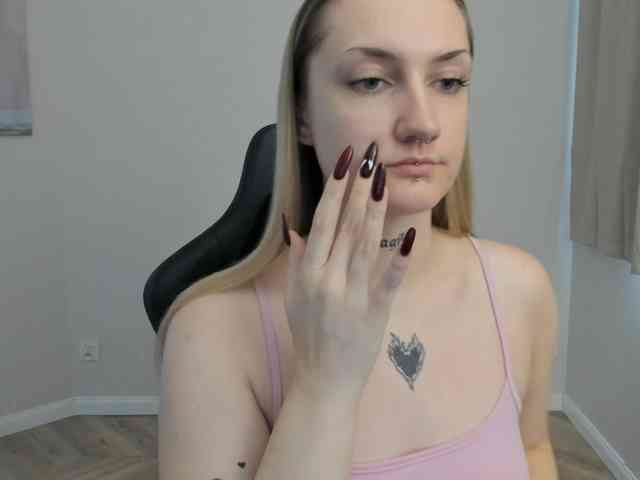 AlexaKisses Live Webcam on BongaCams