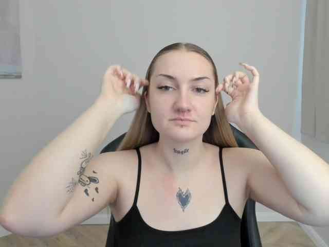 AlexaKisses