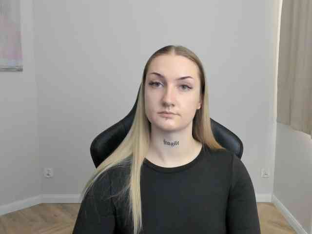 AlexaKisses