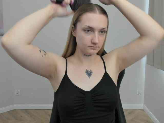 AlexaKisses webcam