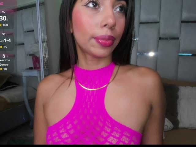 sara-coleman live cam on BongaCams