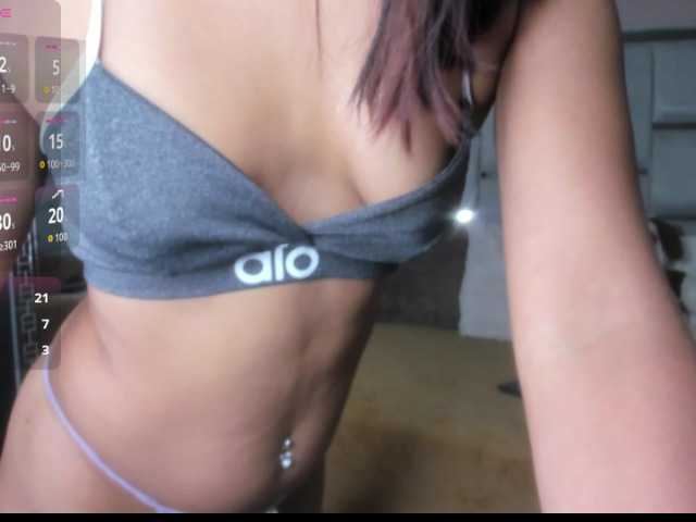 sara-coleman live cam on BongaCams