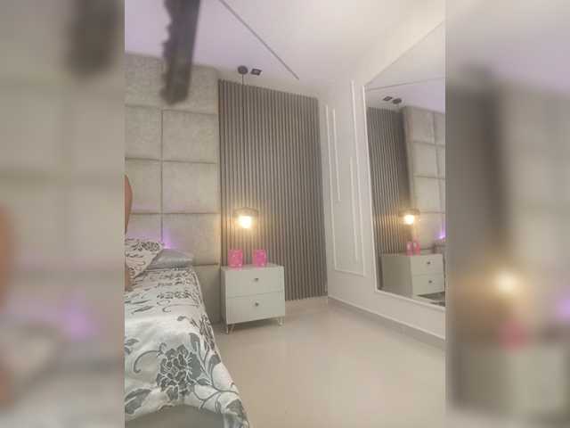 sara-coleman live cam on BongaCams