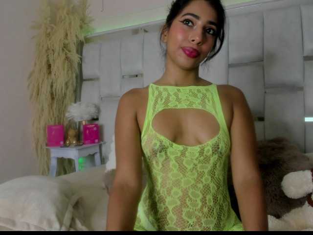 sara-coleman live cam on BongaCams