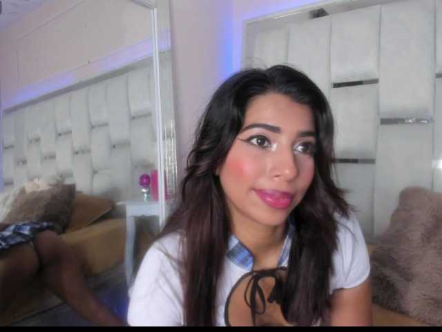 sara-coleman live cam on BongaCams