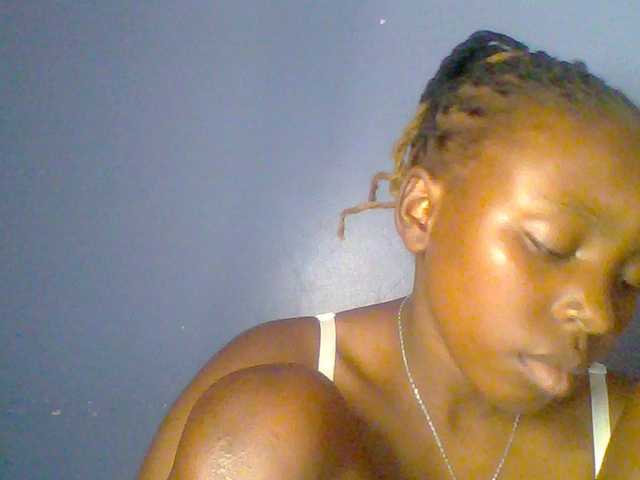 chocolate-brownie live cam on BongaCams
