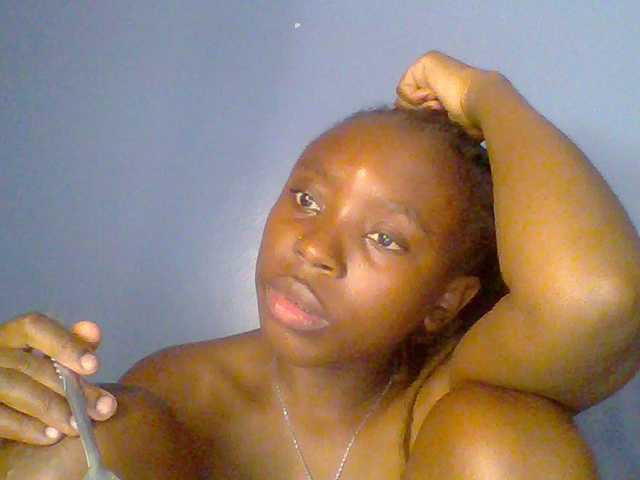 chocolate-brownie live cam on BongaCams