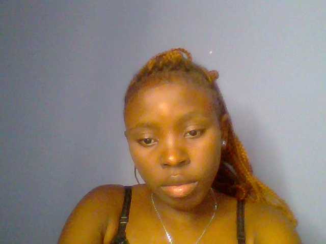 chocolate-brownie live cam on UnifiedCams