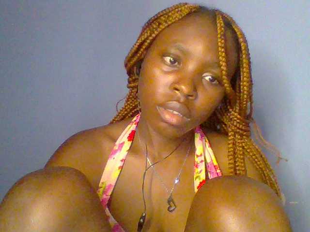 chocolate-brownie live cam on BongaCams