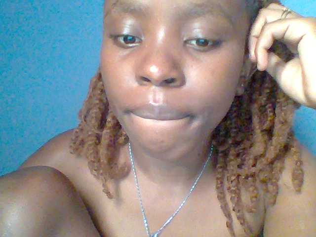 chocolate-brownie live cam on BongaCams