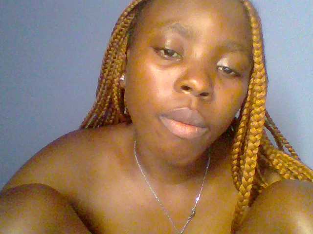chocolate-brownie live cam on BongaCams