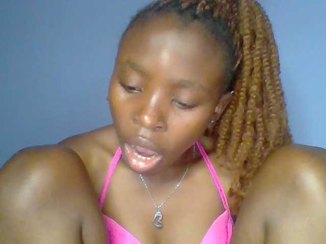 chocolate-brownie live cam on BongaCams