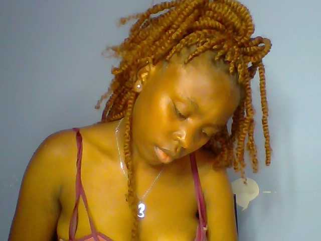 chocolate-brownie live cam on BongaCams