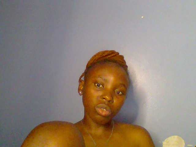 chocolate-brownie live cam on BongaCams