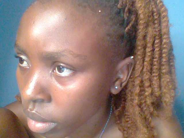 chocolate-brownie live cam on BongaCams