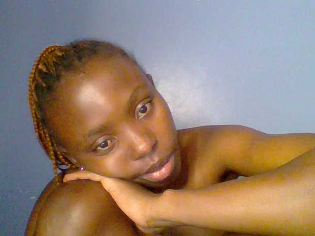 chocolate-brownie live cam on BongaCams