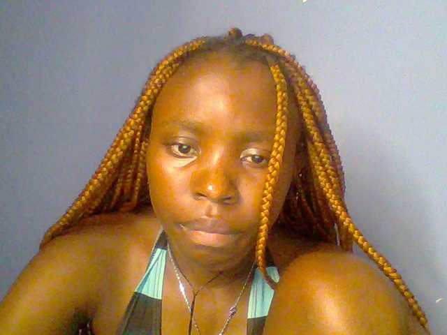 chocolate-brownie live cam on BongaCams
