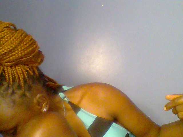 chocolate-brownie live cam on BongaCams